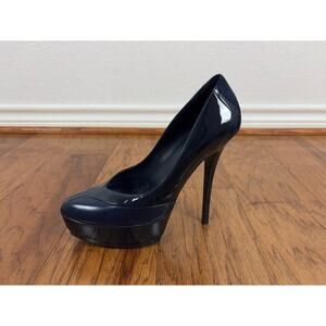 B45 Gucci Patent Leather Platform Pumps Womens EU 38  US 8 Feminine Iconic Chic